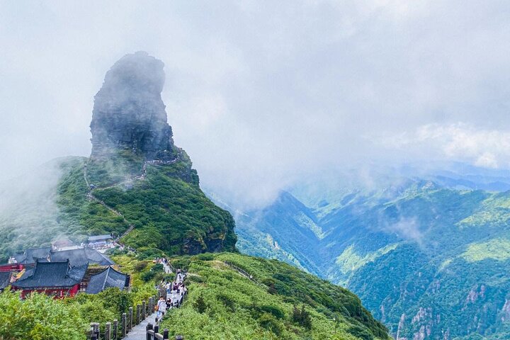 3-Day Private Tour Xijiang and Mount Fanjing from Guiyang airport